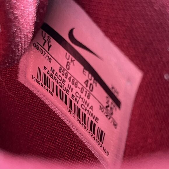 Nike Kyrie 3 Hot Punch Youth US 7Y Red Basketball Lace Up Shoes 859466-681 - Picture 10 of 10